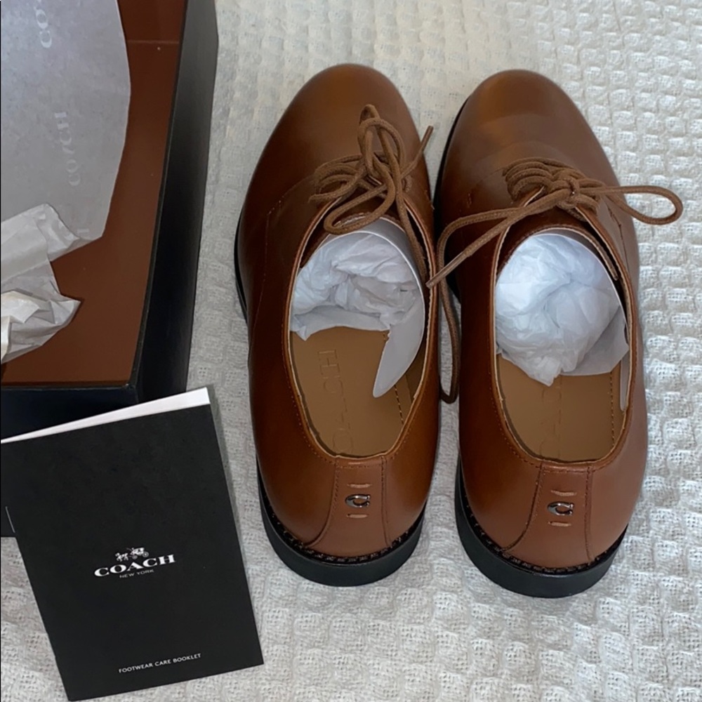 Coach Derbys Dark Saddle